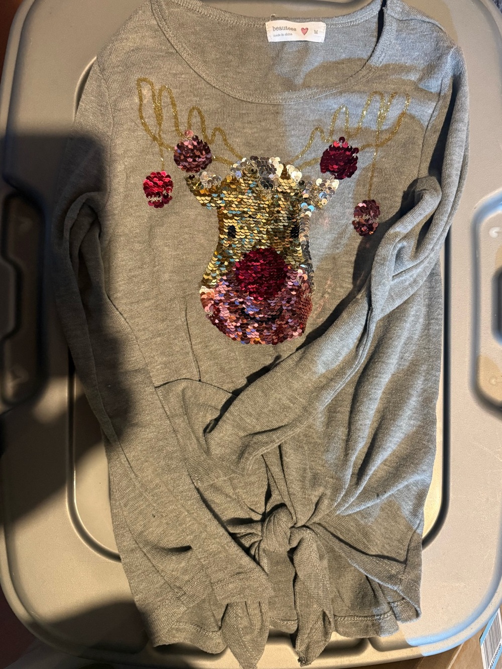 Beautees Gray Long Sleeve Top with Sequin Reindeer